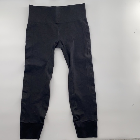 lululemon athletica Pants - RARE Lululemon Swiftly Seamless Tights Leggings